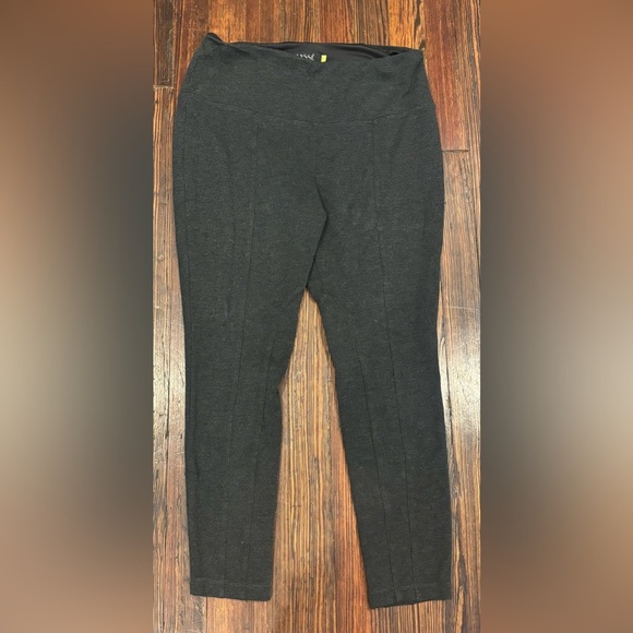 Lysse Pull On Stretchy Dark Grey Lined Dress Pants Womens Sz L - Picture 1 of 4